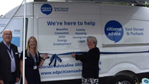 EDP Advice Bus Launch Picture 1